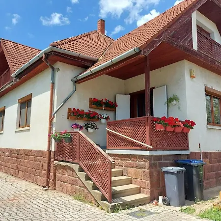 Apartment Saci Lak *